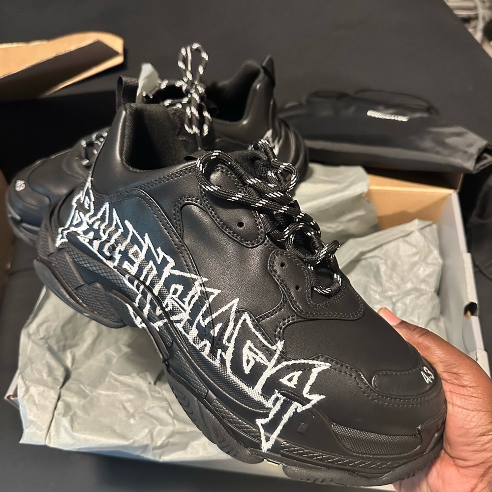 Balenciaga Men's Black Sneakers